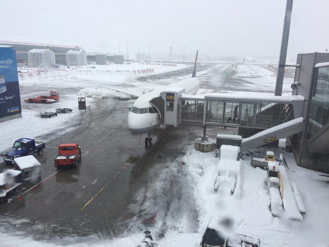 Flughafen Oslo nach dem Schneesturm